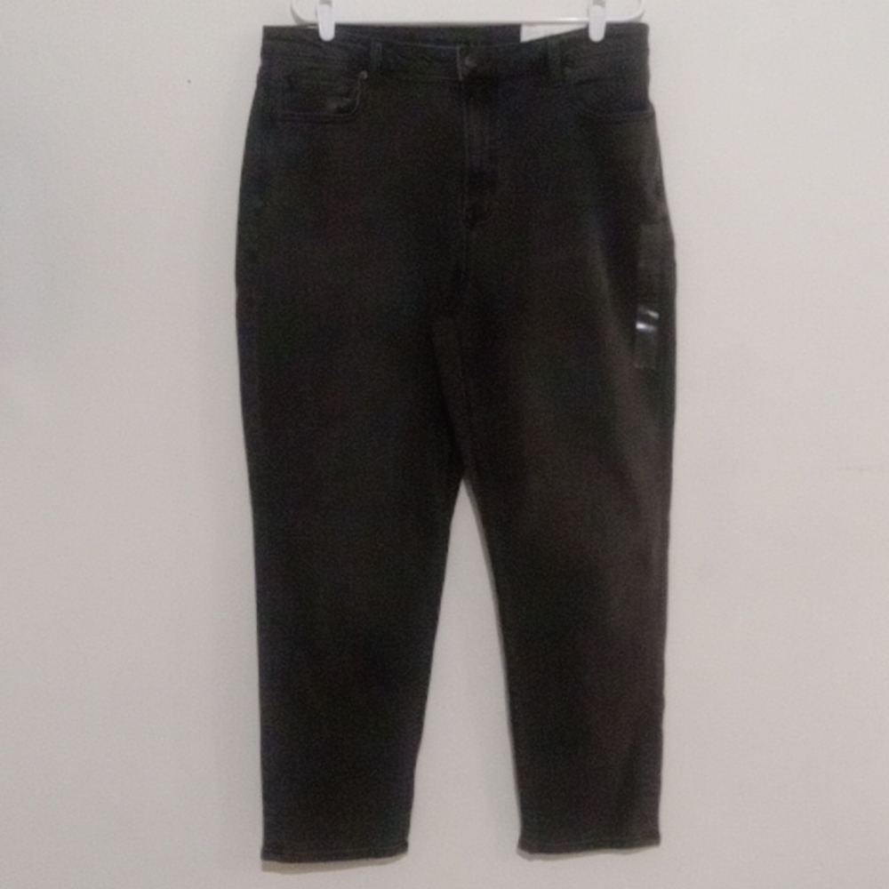 NWT American Eagle mom jeans